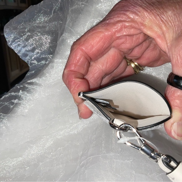 Kate Spade Noel Lanyard, ID card wallet, NWT - Picture 4 of 8